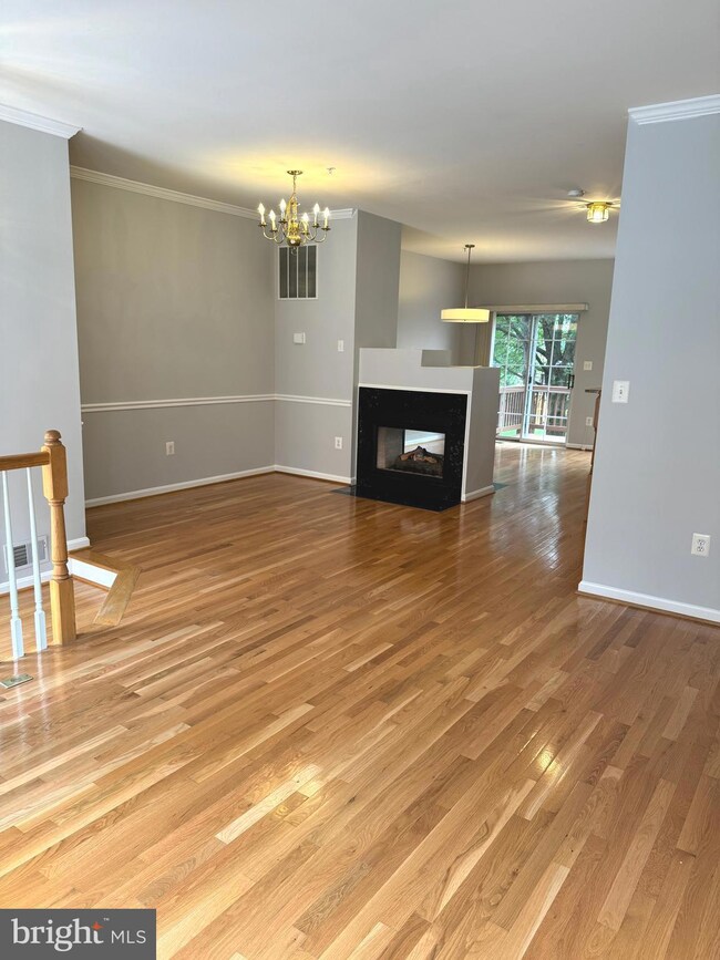 6026 Madison Overlook Ct, Falls Church, VA 22041 - photo 6