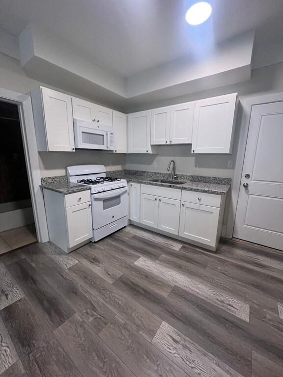 363 Shirley St unit 2, Winthrop, MA 02152 - photo 6