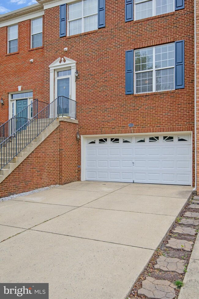 25534 Crossfield Dr, Chantilly, VA 20152 - photo 7