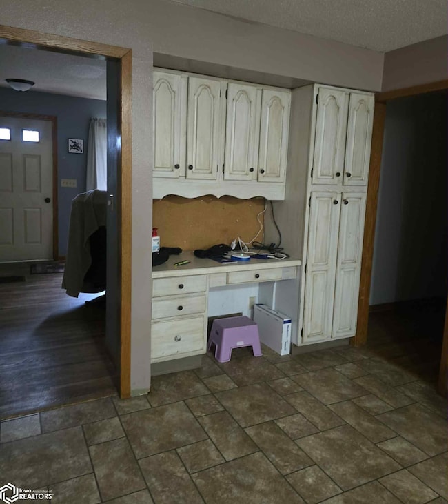 780 W 5th St, Garner, IA 50438 - photo 5