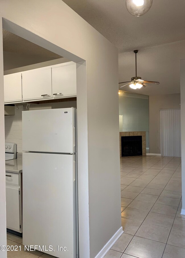 5123 Indian Lakes Ct unit 1, Jacksonville, FL 32210 - photo 2