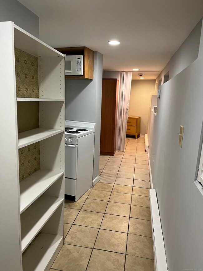 1397 State St unit B-2, New Haven, CT 06511 - photo 4