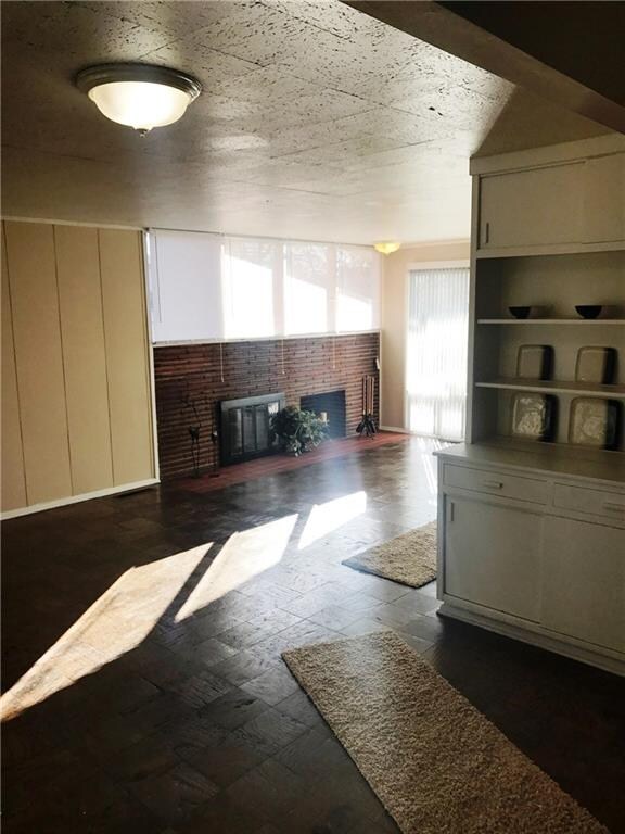 1418 Mccullough Ln, Columbus, IN 47203 - photo 6