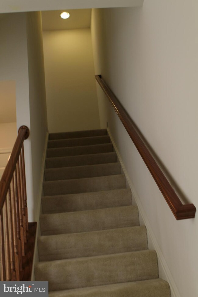 9016 Phita Ln, Manassas Park, VA 20111 - photo 6