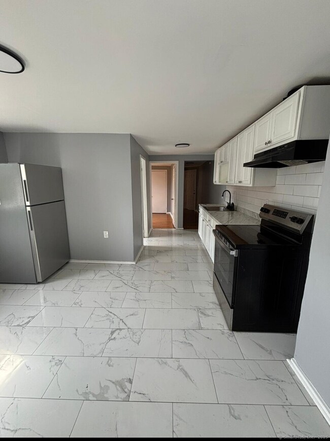 77 Hazel St, New Haven, CT 06511 - photo 7