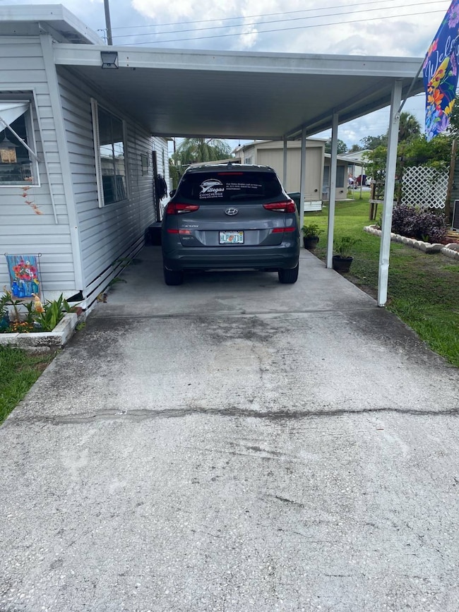 3 Aa St, Lakeland, FL 33815 - photo 2