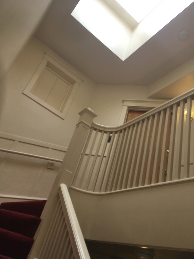 1111 W Webster Ave unit 3, Chicago, IL 60614 - photo 2