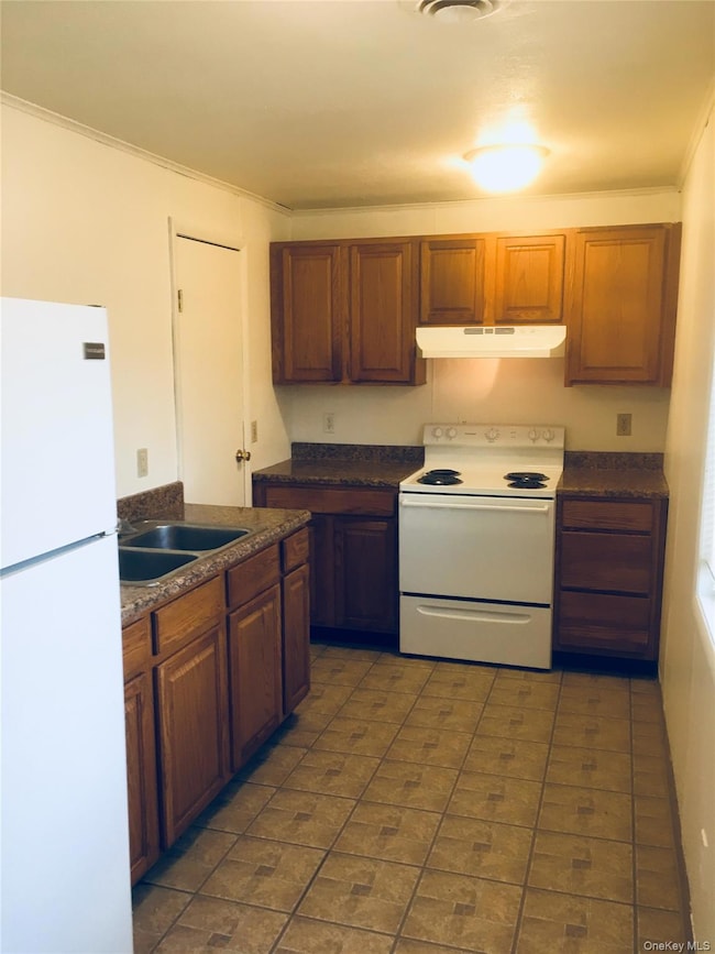 11 Howard St, Poughkeepsie, NY 12601 - photo 6