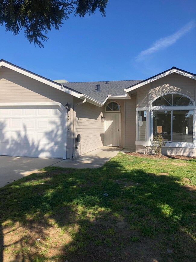 AF96AFB8-1381-4475-8B1D-F9BD2D574A47