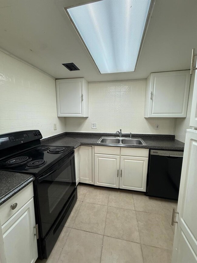 946 Lake Destiny Rd unit C, Altamonte Springs, FL 32714 - photo 6