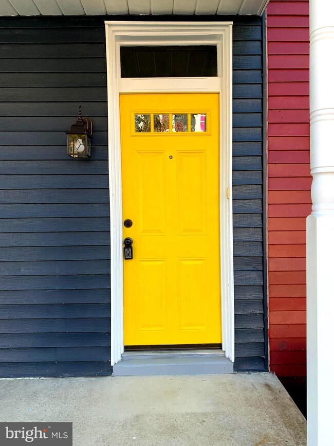 542 N 2nd St, Columbia, PA 17512 - photo 2