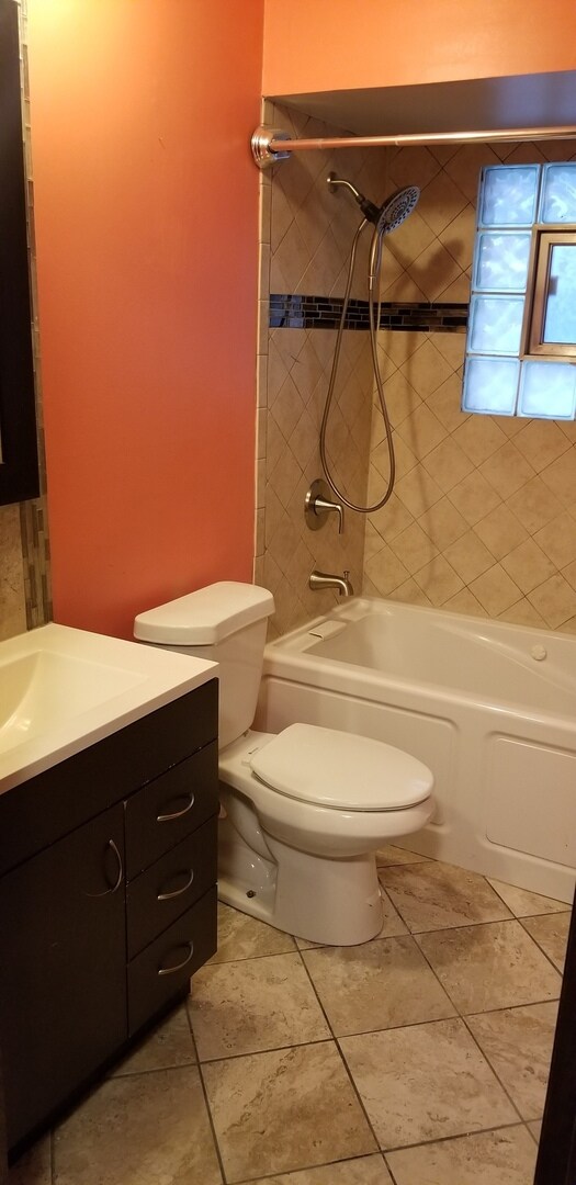 18105 Rockwell Ave, Homewood, IL 60430 - photo 3