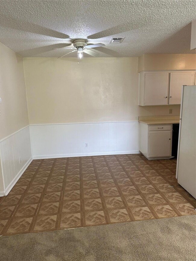 602 Casa Linda St, Ennis, TX 75119 - photo 6