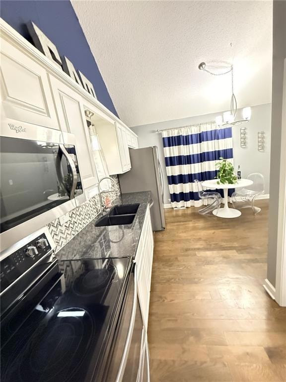 160 E Nelson Cir, Olathe, KS 66061 - photo 6