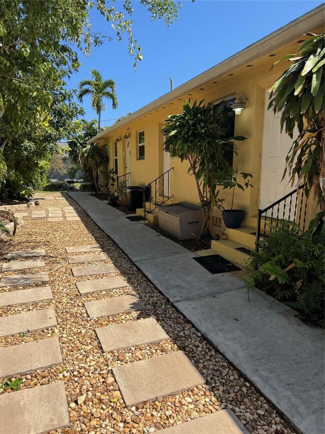 1123 N 17th Ave unit B, Hollywood, FL 33020 - photo 3