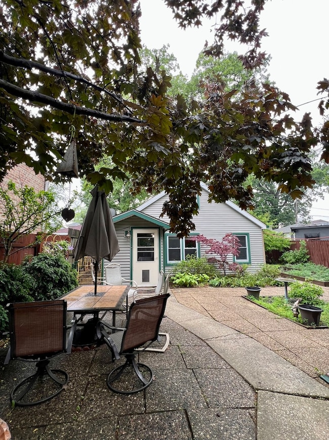 2110 N Mobile Ave, Chicago, IL 60639 - photo 4