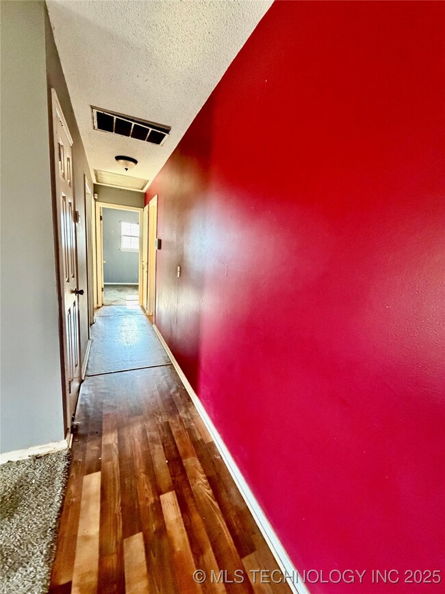 1004 S D and H, Cleveland, OK 74020 - photo 6