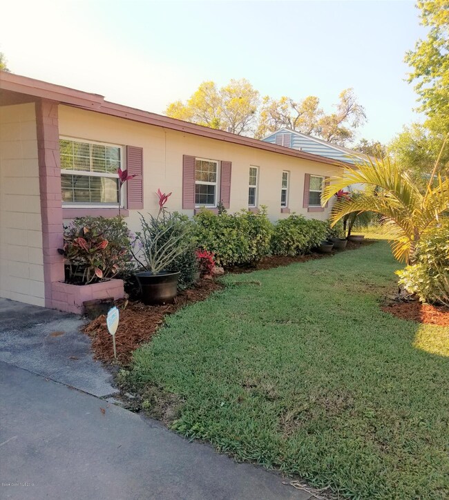 537 Carrie Hill Rd, Titusville, FL 32796 - photo 2