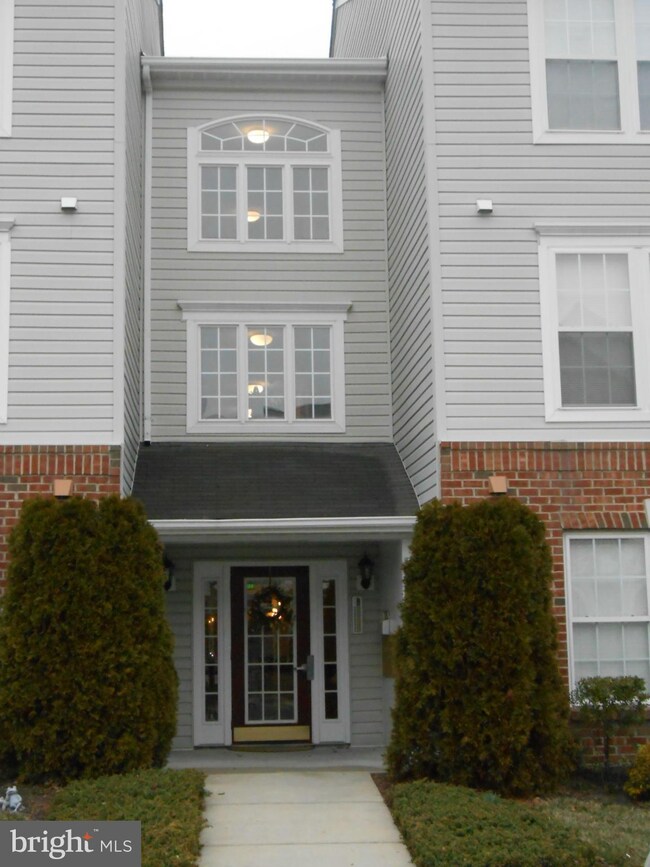 19 Brook Farm Ct unit B, Perry Hall, MD 21128 - photo 2