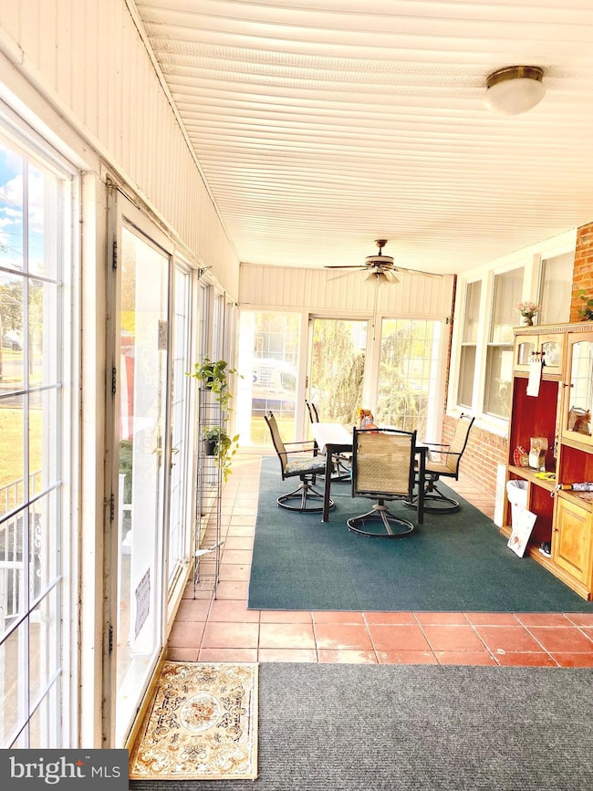 420 Heulings Ave unit 3RD FL, Riverside, NJ 08075 - photo 3