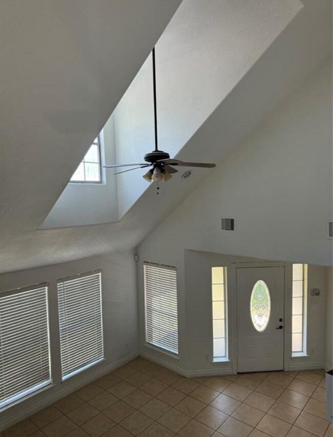 6614 Dumble St, Houston, TX 77021 - photo 5