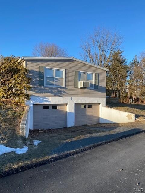 221 N 5th St, Lehighton, PA 18235 - photo 2