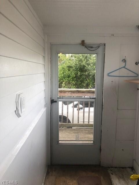 19615 Kewanee Ave, Cleveland, OH 44119 - photo 2