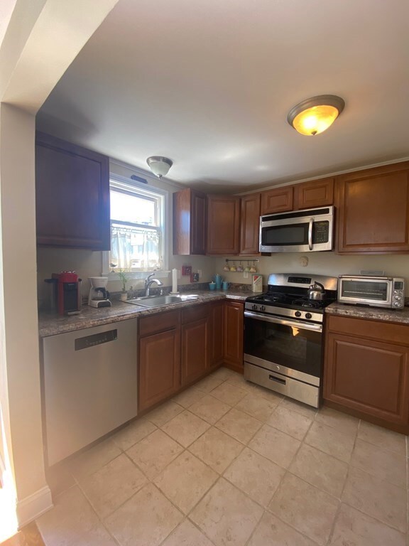 61 Bay State Rd unit 1, Quincy, MA 02171 - photo 3