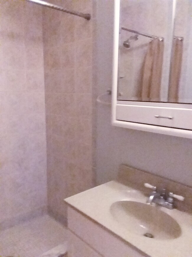 910 E Delphi St, Converse, IN 46919 - photo 6