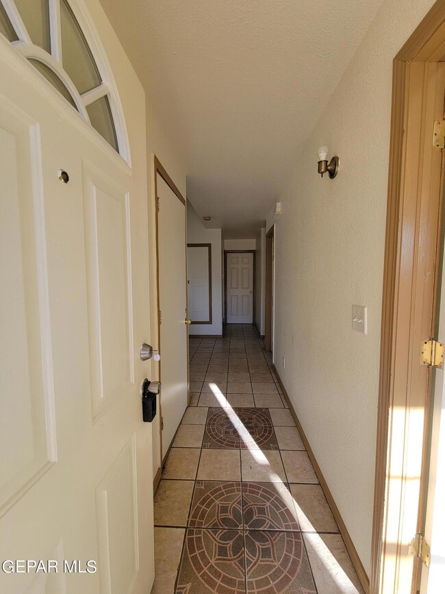 451 Santa Martina Dr, El Paso, TX 79927 - photo 6