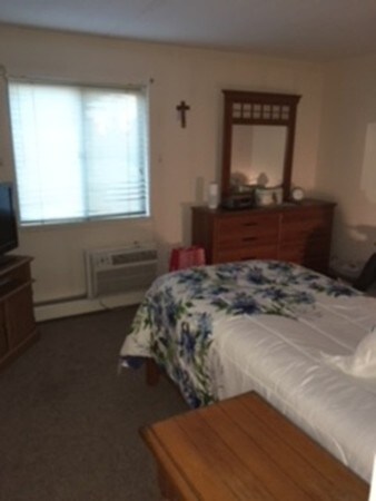 11 Barton Square unit 203, Salem, MA 01970 - photo 4