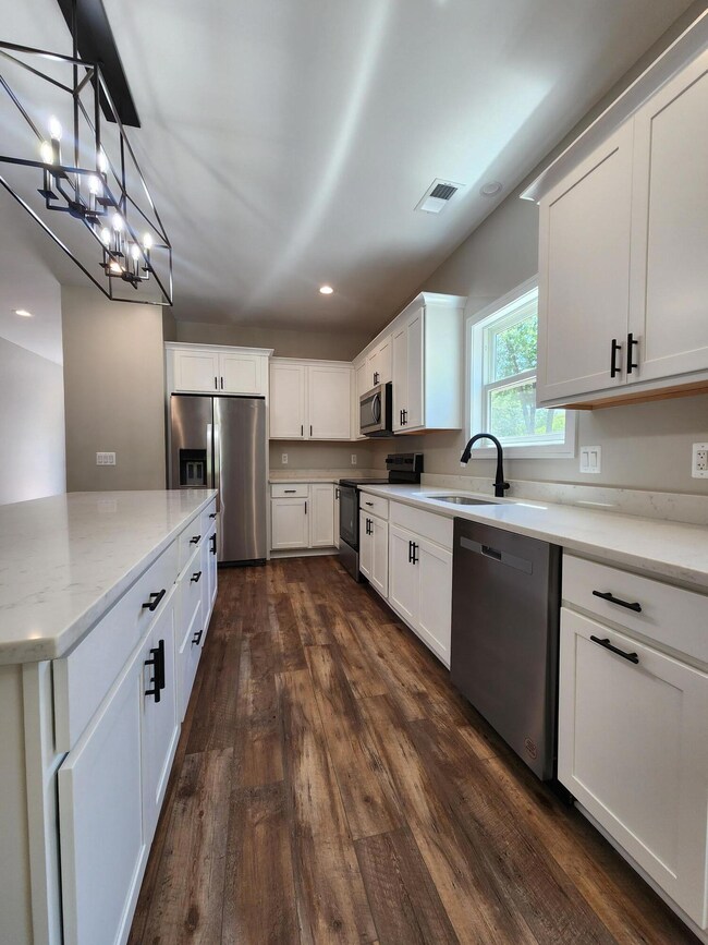 817 Moore St, Davison, MI 48423 - photo 7