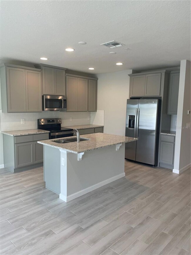 Kitchen (Side View)