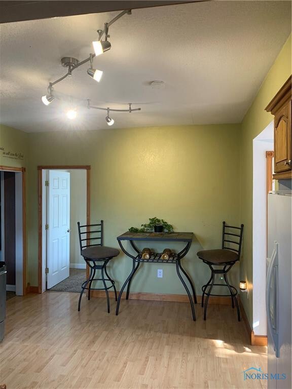 519 Defiance Ave, Findlay, OH 45840 - photo 7