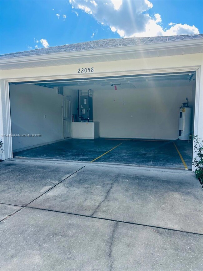 22058 SW Surf Blvd, Dunnellon, FL 34431 - photo 2