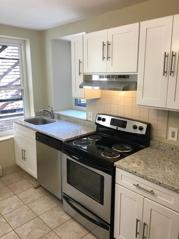 144 Saint Botolph St unit 13, Boston, MA 02115 - photo 2