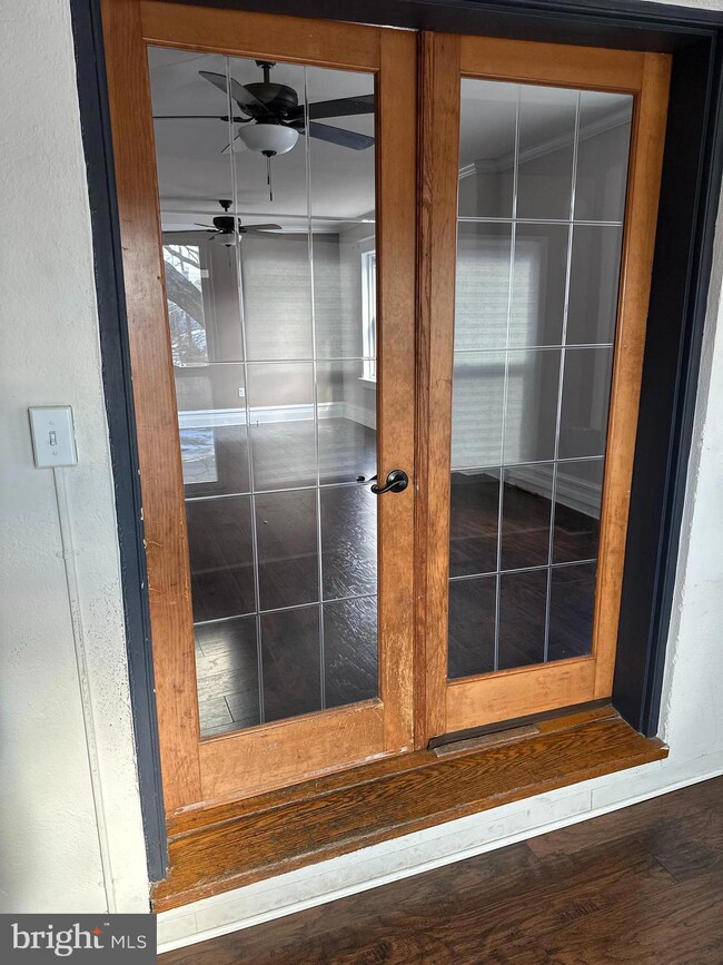 115 E 3rd St, Pottstown, PA 19464 - photo 4