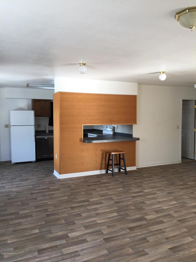 7159 Baldy Mountain  living room