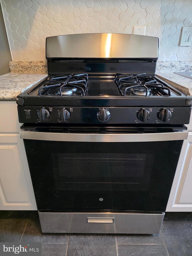 1515 E 29th St, Baltimore, MD 21218 - photo 7