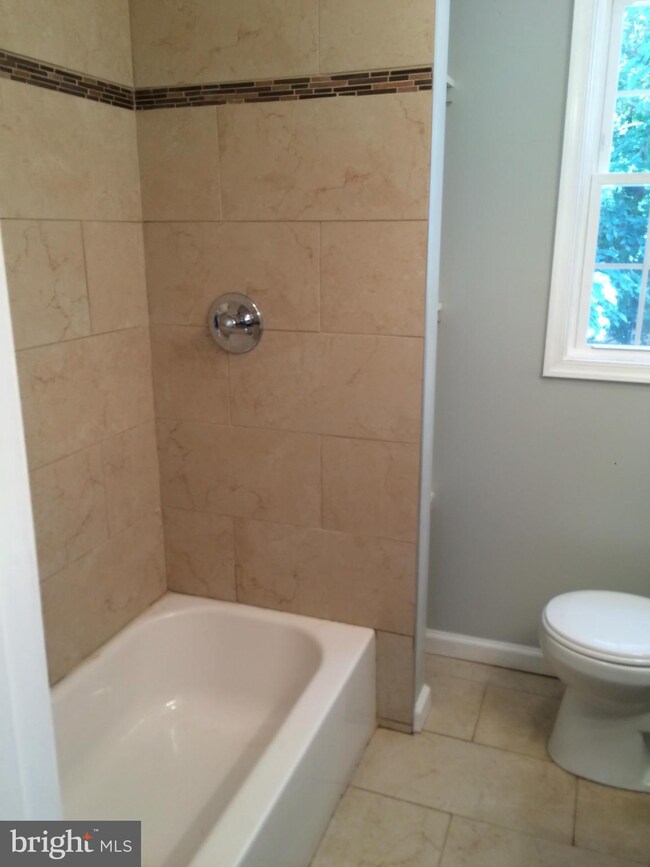 217 55th St NE, Washington, DC 20019 - photo 5