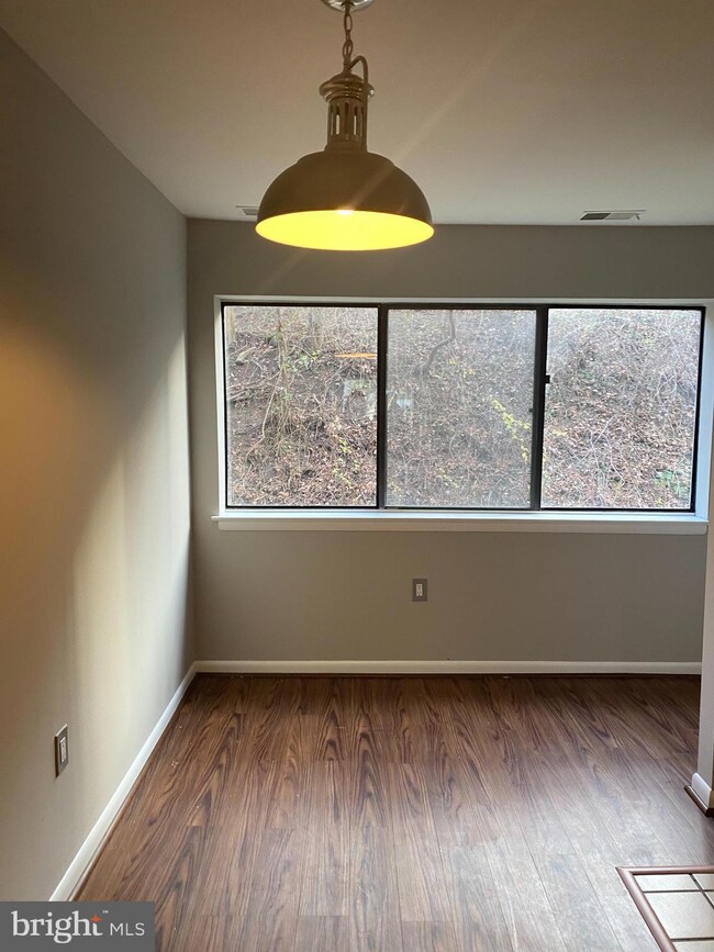 8105 Greenspring Way unit D, Owings Mills, MD 21117 - photo 4