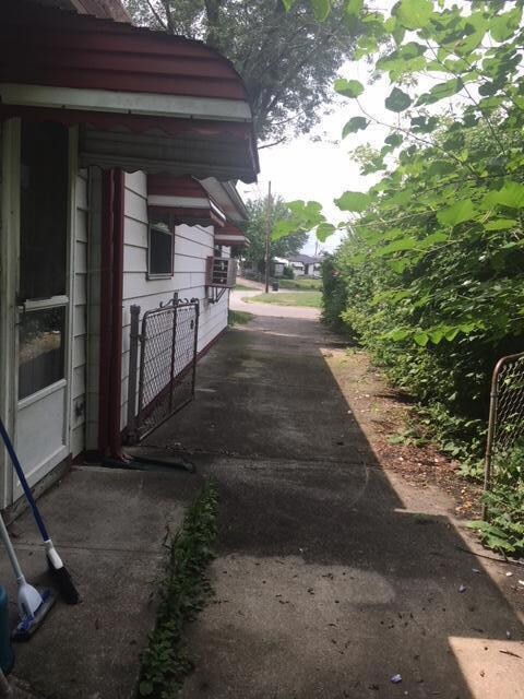 Southfield Side Drive