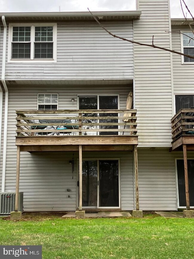 7 Parkview Cir, Southampton, PA 18966 - photo 2