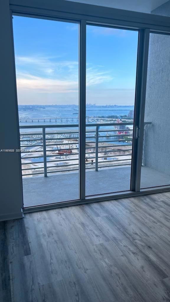 One Miami East Tower unit UPH-00, Unincorporated Dade County, FL 33131 - photo 2