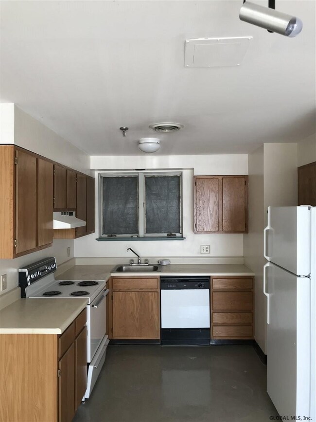 201 Park Ave unit 14, Albany, NY 12202 - photo 7