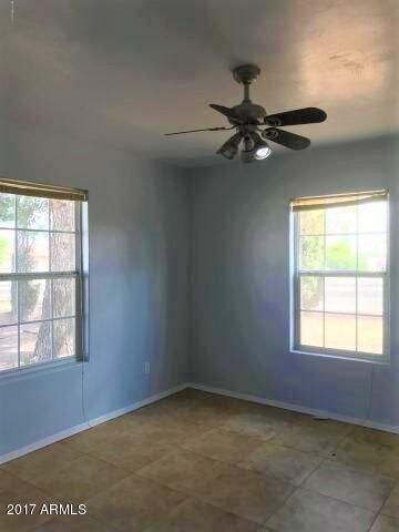 2005 E 9th Street (6)