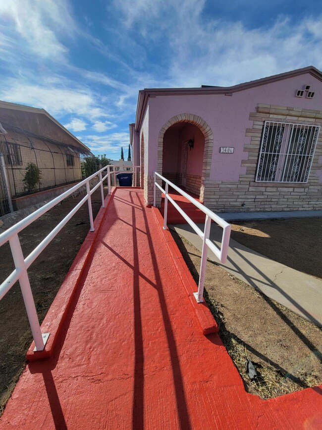 3406 Idalia Ave, El Paso, TX 79930 - photo 4