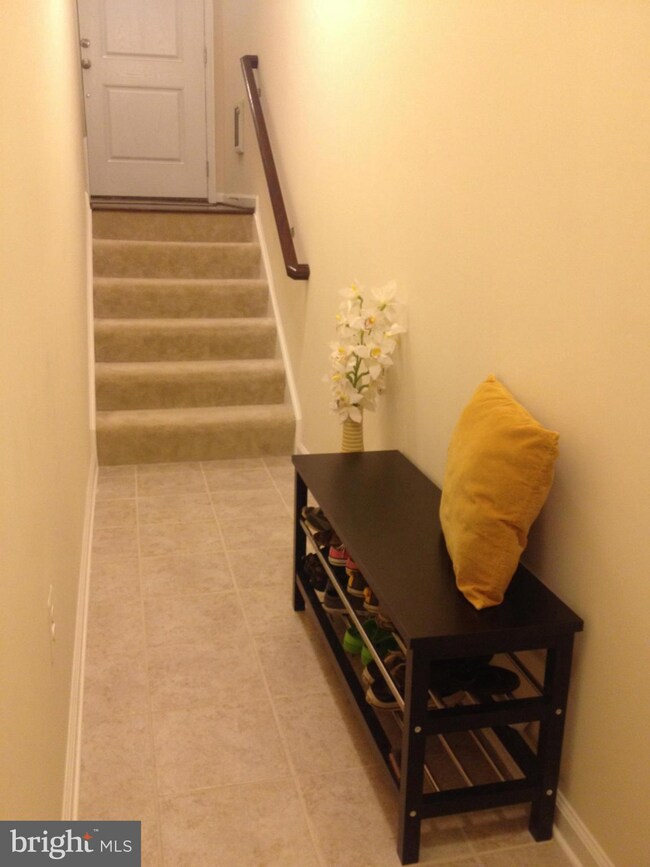 43609 Helmsdale Terrace unit 43609, Chantilly, VA 20152 - photo 3