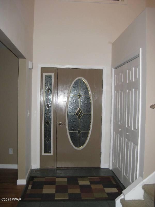 136 Hillside Dr, Lords Valley, PA 18428 - photo 2