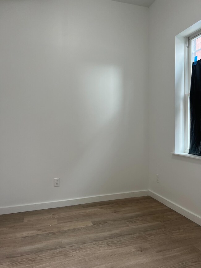 191 Ashburton Ave unit 1B, Yonkers, NY 10701 - photo 5